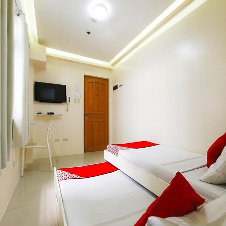 Paranaque City Oyo 783 Freemont Place מראה חיצוני תמונה