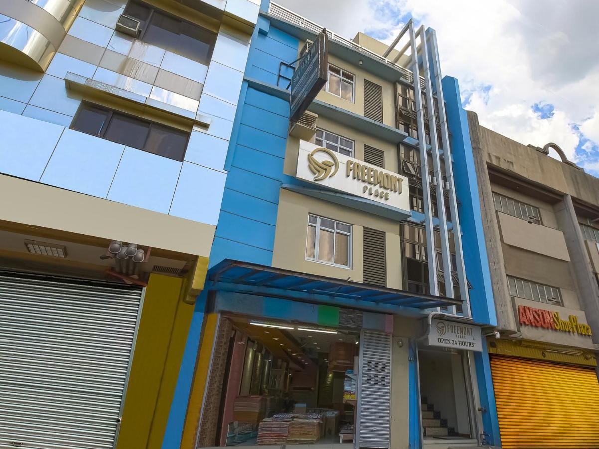 Paranaque City Oyo 783 Freemont Place מראה חיצוני תמונה