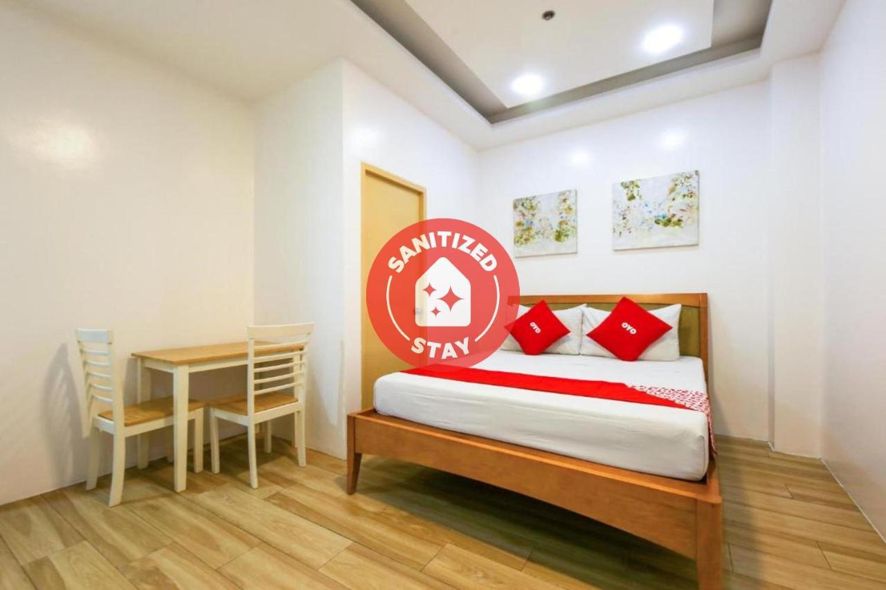 Paranaque City Oyo 783 Freemont Place מראה חיצוני תמונה